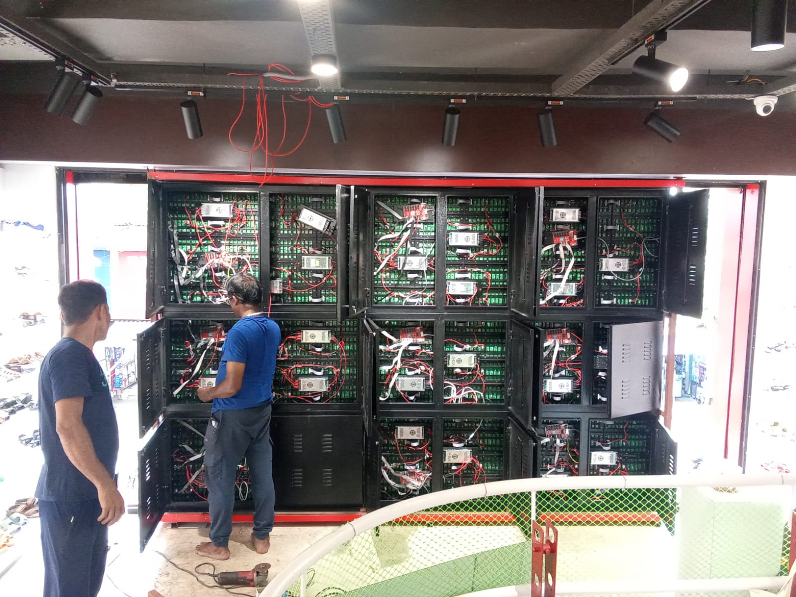 Behind the panels — cabling, power supplies and receiving cards that determine long-term reliability